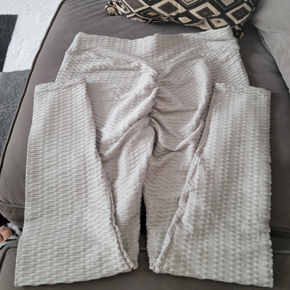 Ruche butt leggings